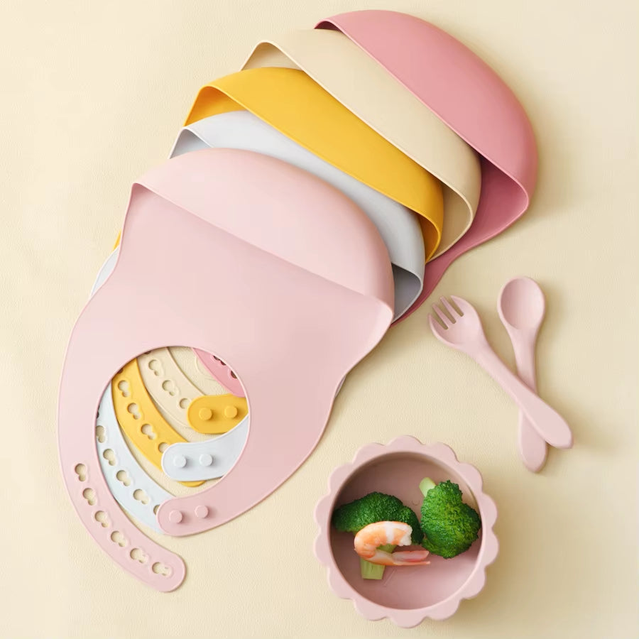 4PCS Baby Silicone Tableware Set Soft Spoon Fork Waterproof Baby Bibs Cartoon Lion Shape Bowl Portable Baby Dinner Set